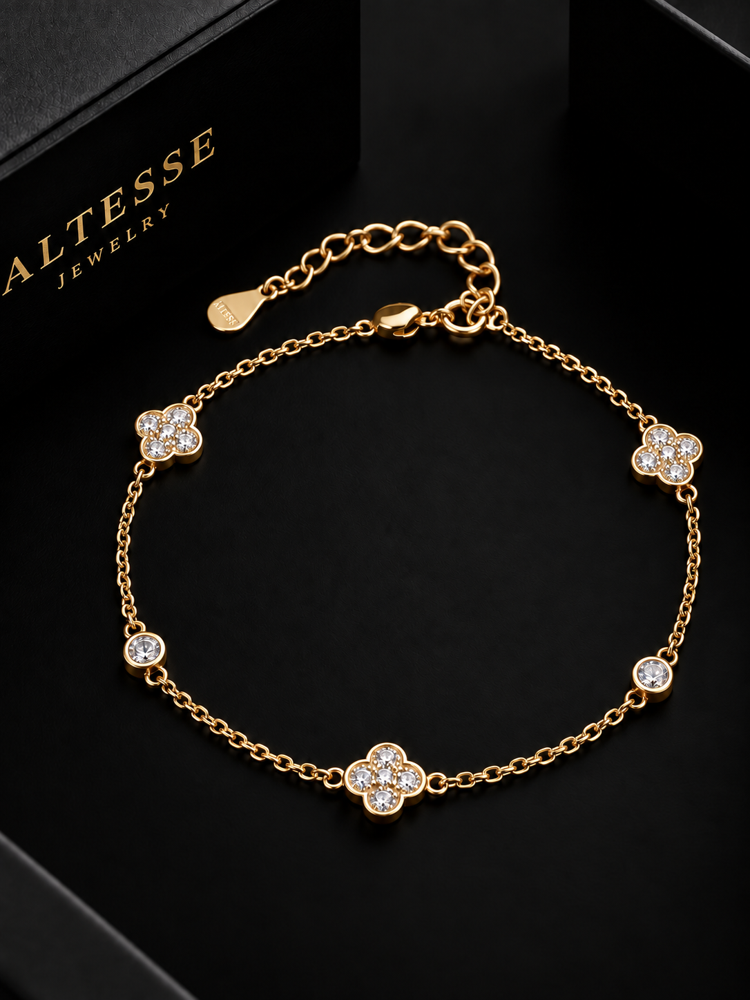 Pulsera Trébol – Acabado en Oro de 18K