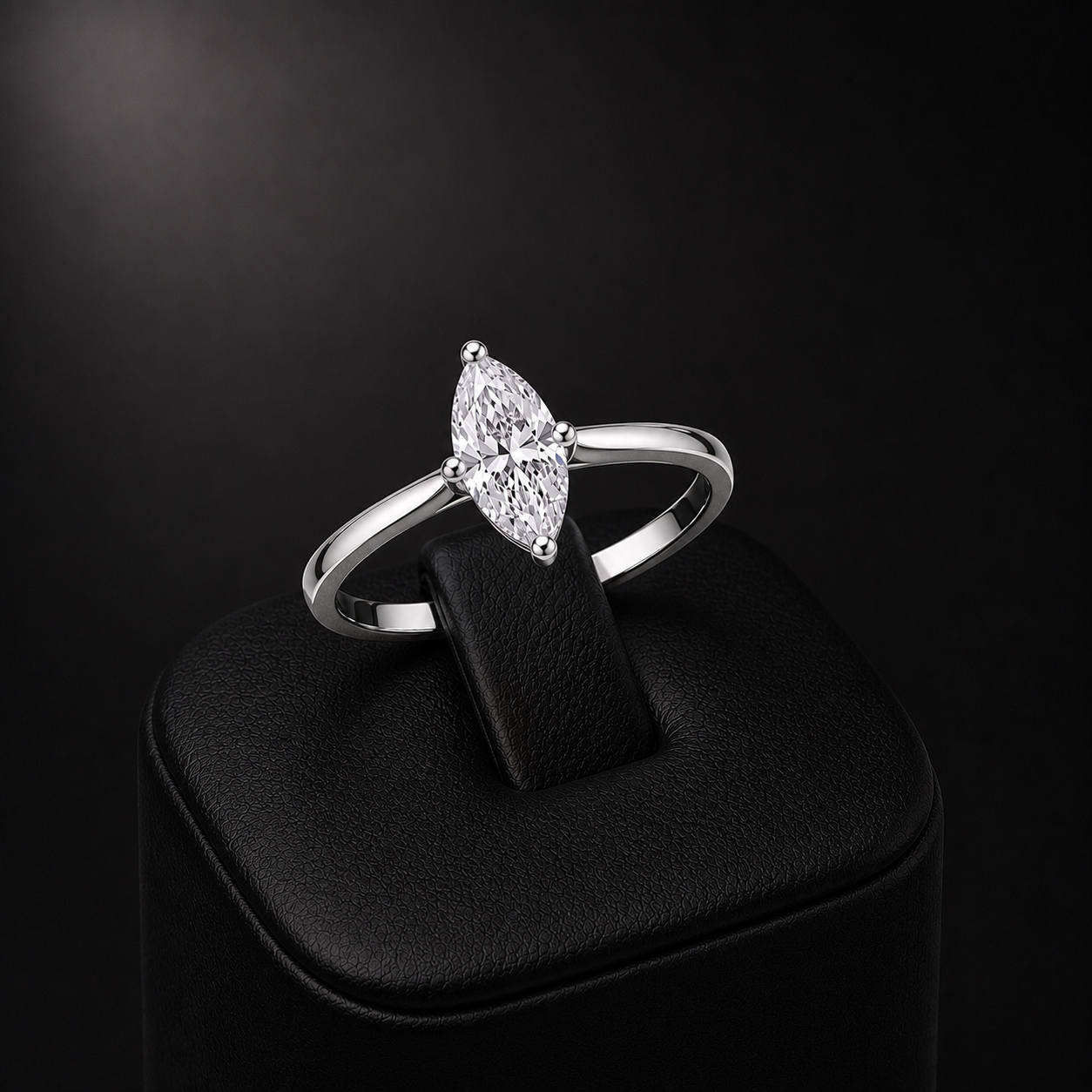 Anillo Solitario Marquesa en Plata 925